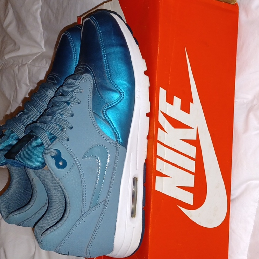 Nike Air Max 1 Ultra SE - Picture 1 of 13